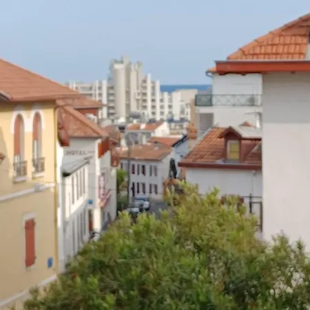 Centre - Spacieux - Calme - Chic Et Cosy - Parking Apartman