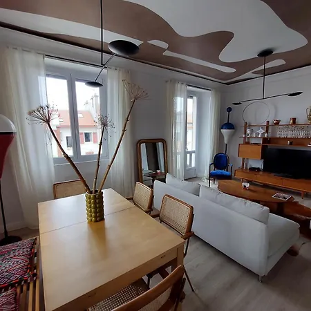 Apartman Centre - Spacieux - Calme - Chic Et Cosy - Parking